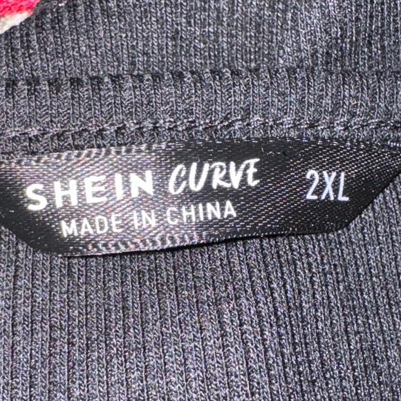 SHEIN Top - Picture 6 of 8